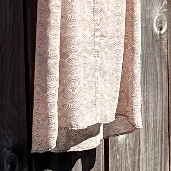 H&M button down top size 4 - Picture 6 of 17